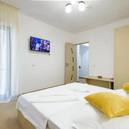 Salos Mamaia