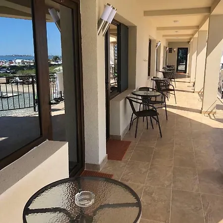 Hotel Salos 3*